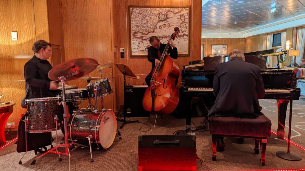 Música del León de Oro