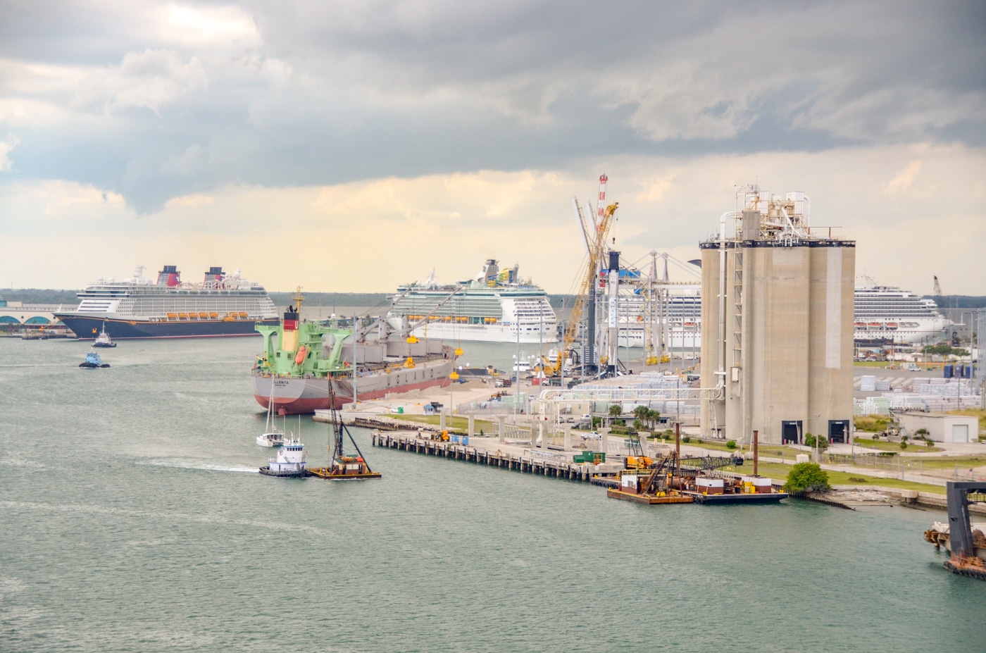 cruceros en Puerto Cañaveral