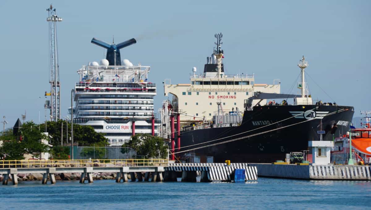 Carnival Cruise Ship atracó en el puerto de Mazatlán