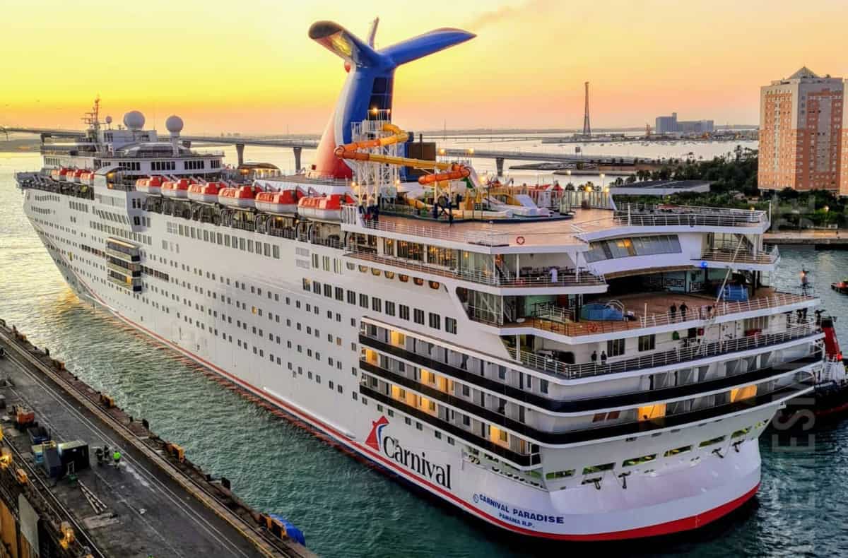 Carnival Paradise recibe nueva librea
