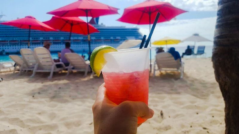 ¿Debería obtener un paquete de bebidas de Cruise Line?