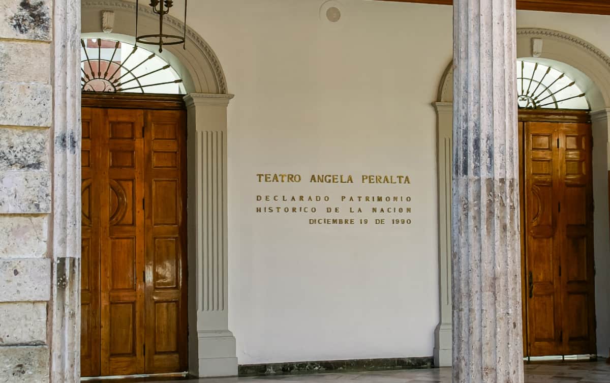 Teatro Ángela Peralta