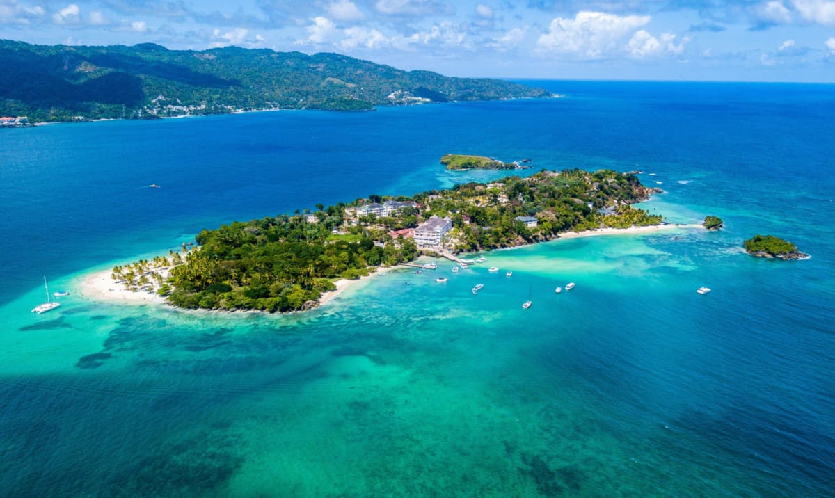 Samaná Isla Bacardí