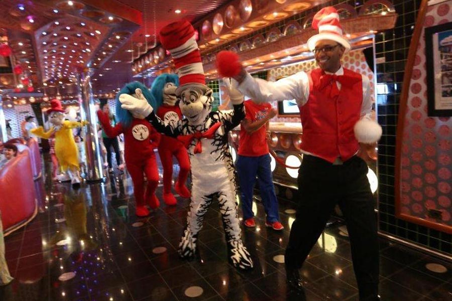 Desfile de Seuss en el mar