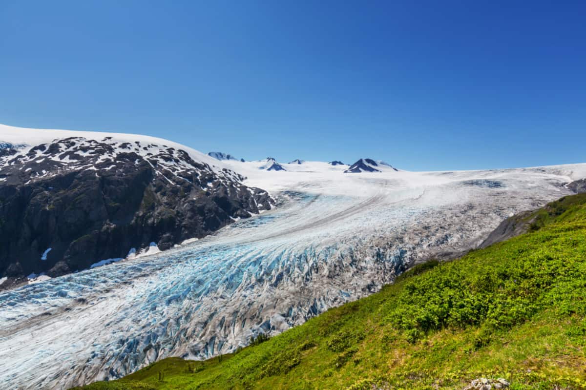 Salir del glaciar, el Parque Nacional de los fiordos de Kenai, Seward, Alaska