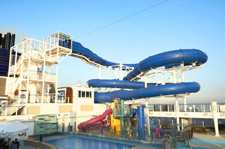 Parque acuático para niños en el Norwegian Bliss