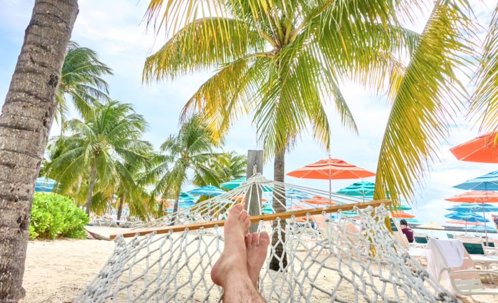 Playa en la isla privada de Disney Cruise Line