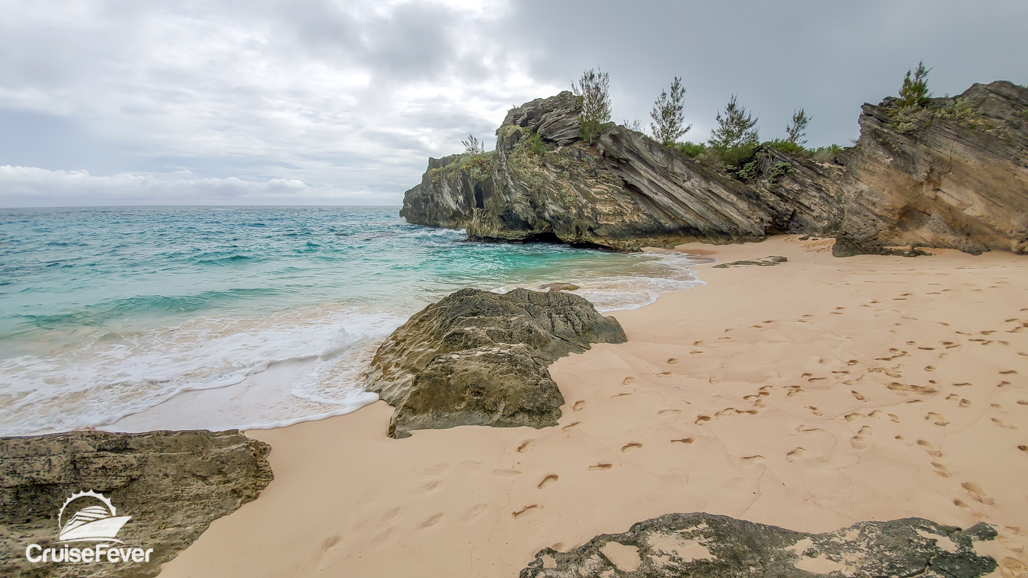 playa de la bahía larga de warwick