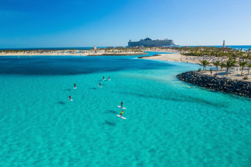 Deportes acuáticos en la isla privada de MSC