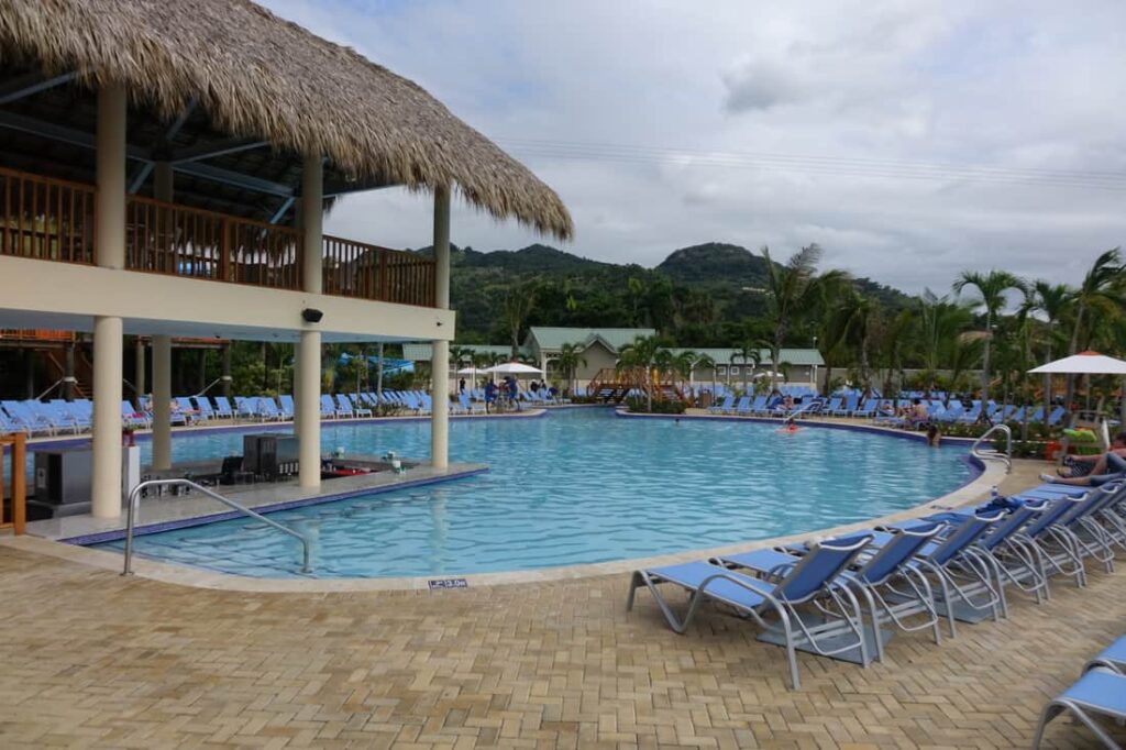 Nuestra guía de destinos de playa privada de Cruise Line |  10