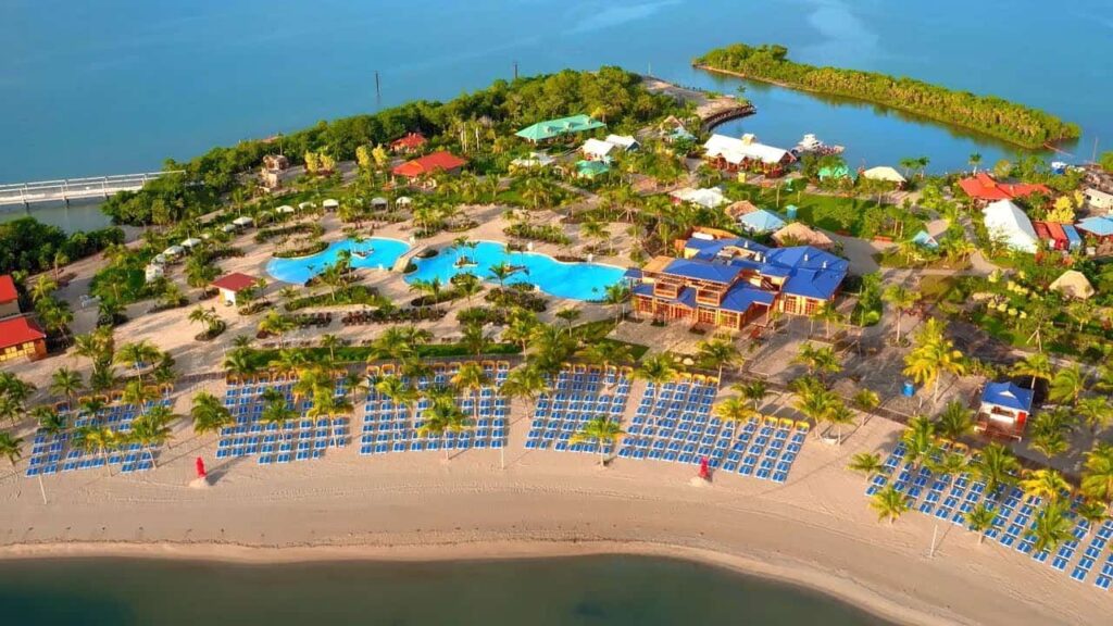 Nuestra guía de destinos de playa privada de Cruise Line |  10