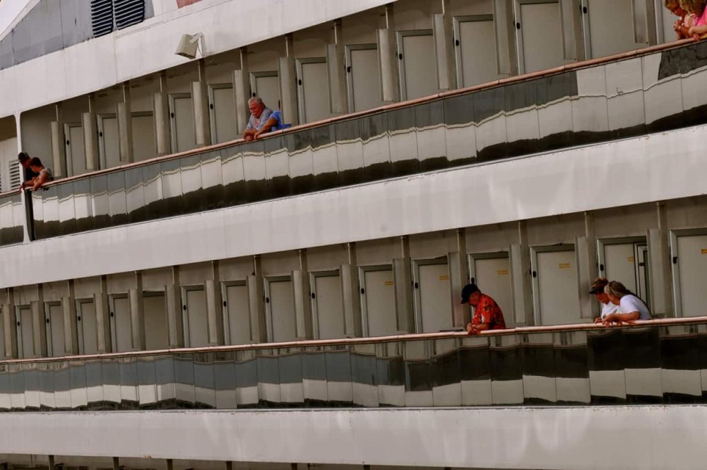 El primer día de su gran crucero en barco Marca CCL Carnaval - 00154