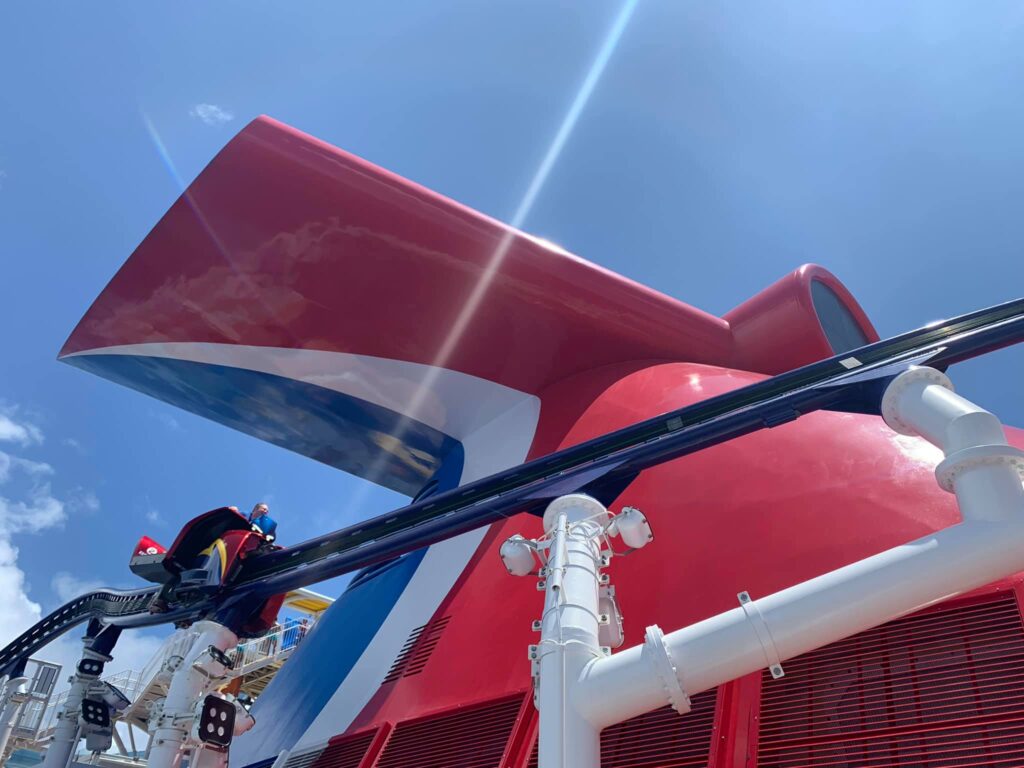 Ride BOLT La primera montaña rusa a bordo de un crucero |  13