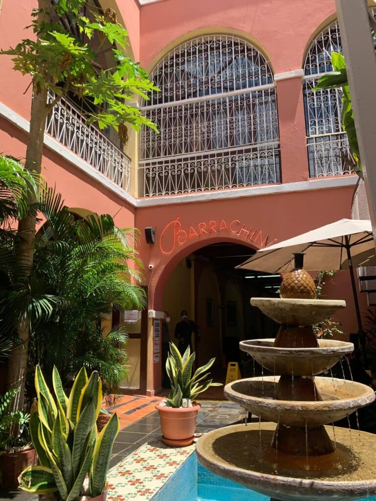 Mardi Gras hace su primera escala en San Juan, Puerto Rico, en su viaje inaugural