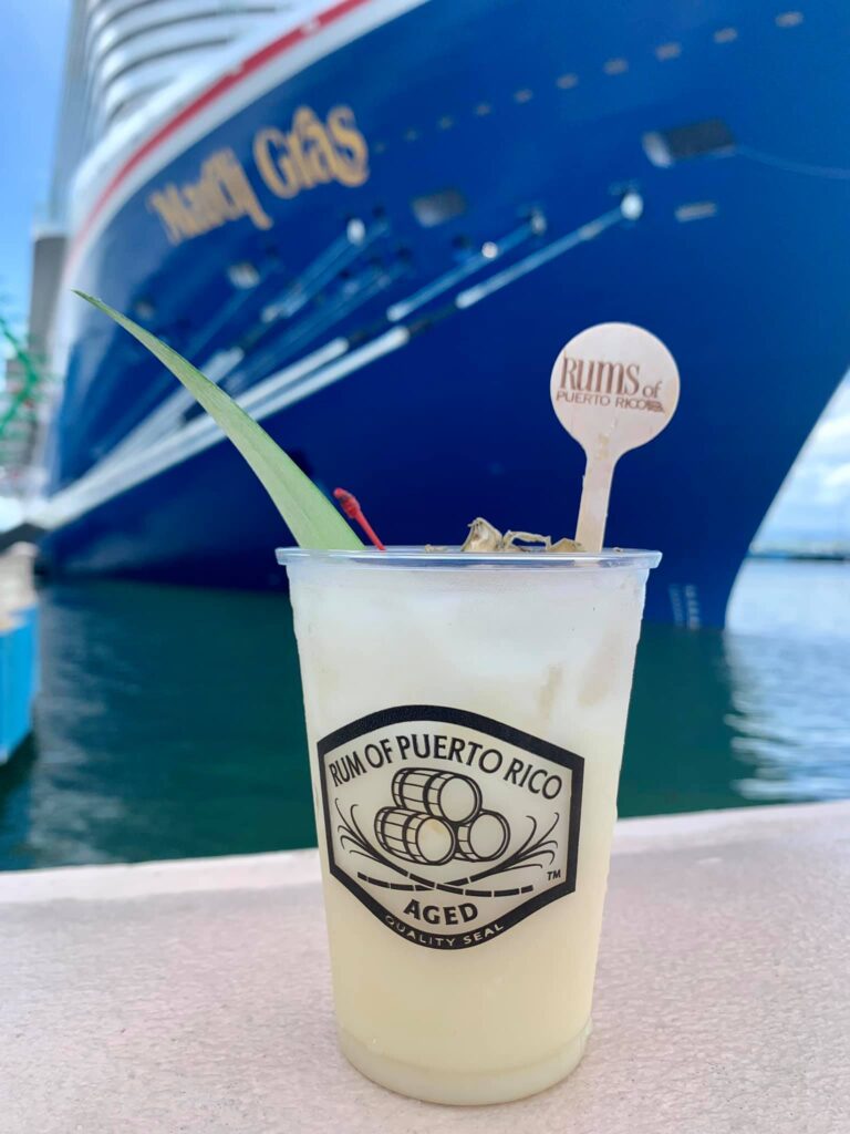 Mardi Gras hace su primera escala en San Juan, Puerto Rico, en su viaje inaugural