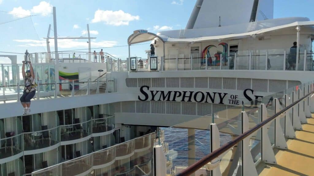 Navegar en el crucero más grande del mundo: Symphony of the Seas es simplemente diferente |  dieciséis
