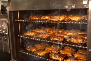 Carnival Magic comienza a navegar desde Puerto Cañaveral - Inauguración de Guy's Pig & Anchor BBQ & Smokehouse |  Línea de cruceros Carnival |  EP1 |  17