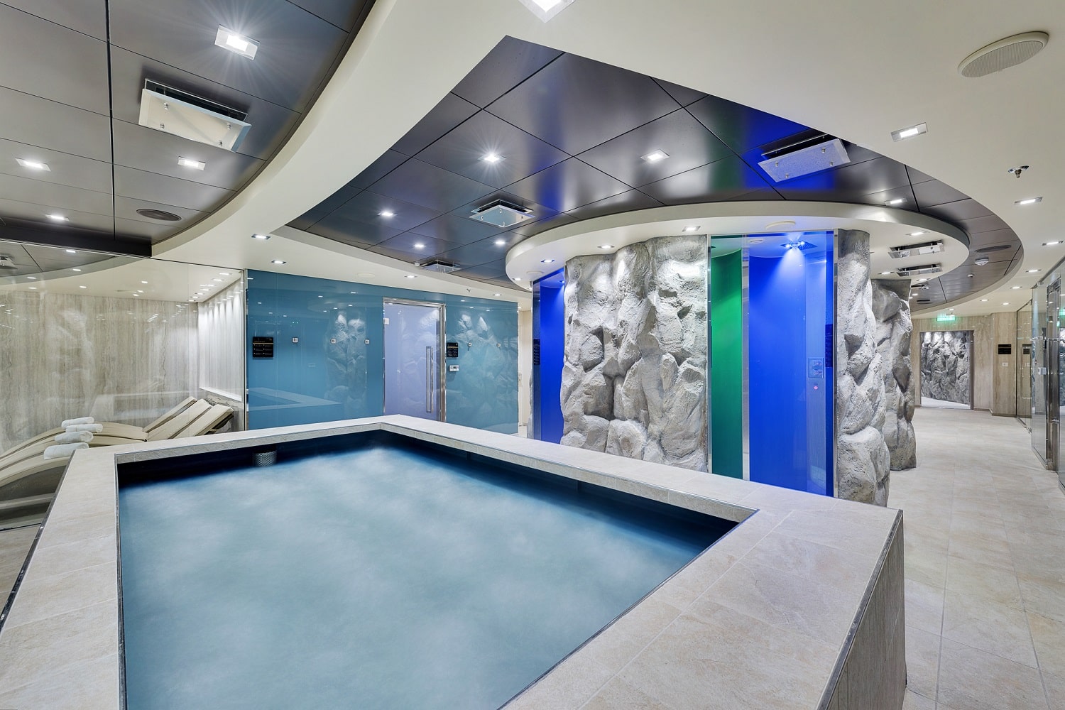 6 razones para tomar un crucero desde la ciudad de Nueva York en MSC Meraviglia área termal en MSC Meraviglia