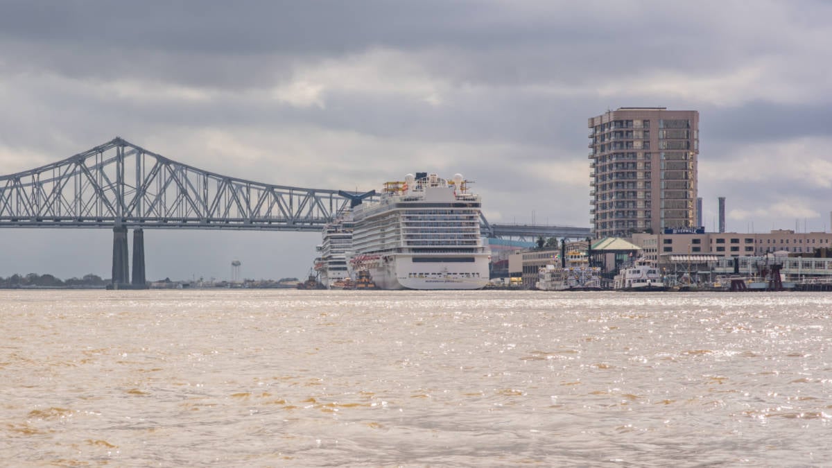 Cruceros atracados en Nueva Orleans