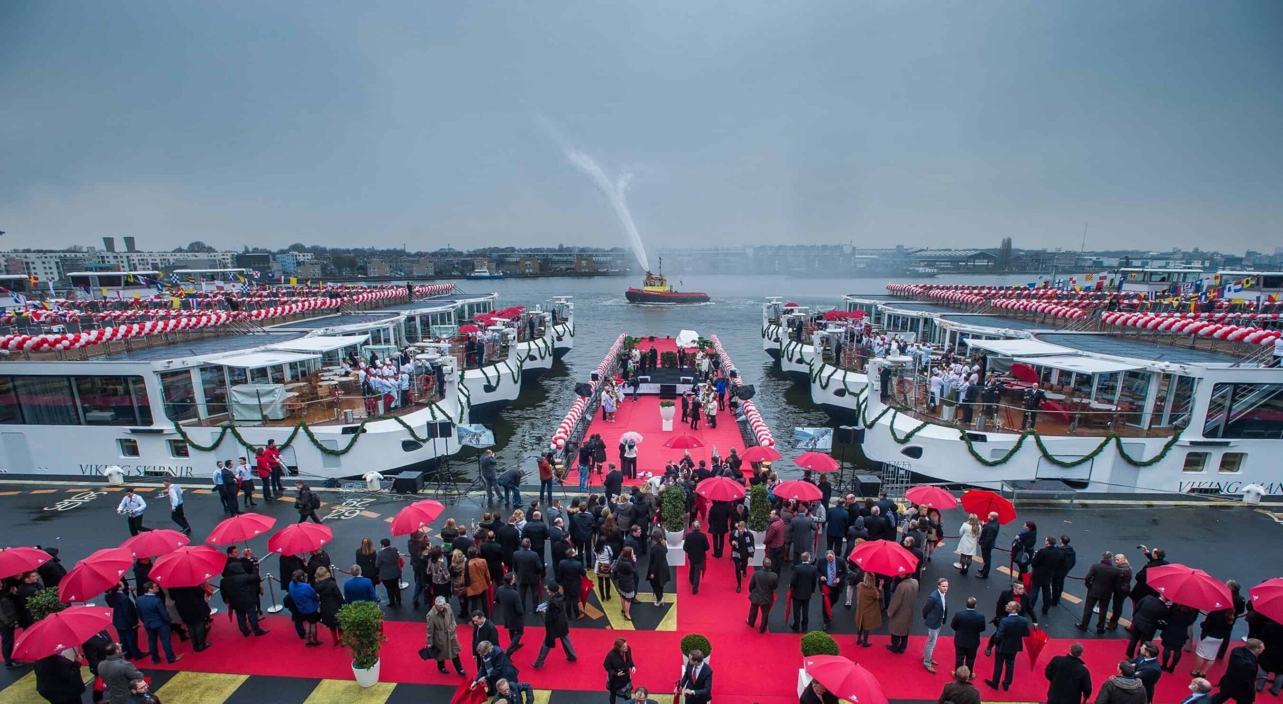 Viking River Cruises amplía su flota con una docena de nuevos barcos bautizados en Europa