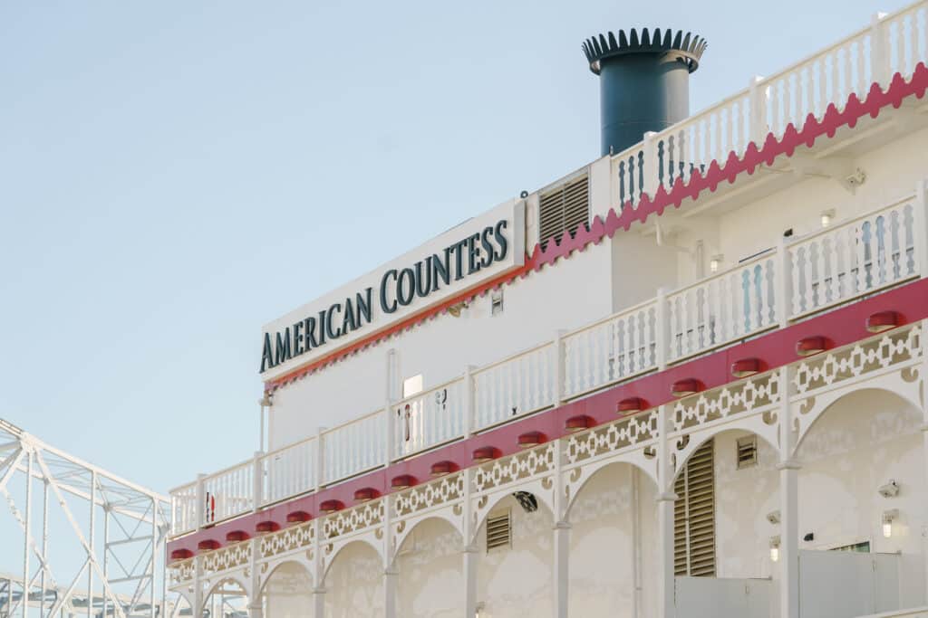 American Queen Steamboat Company bautiza a la condesa estadounidense |  14