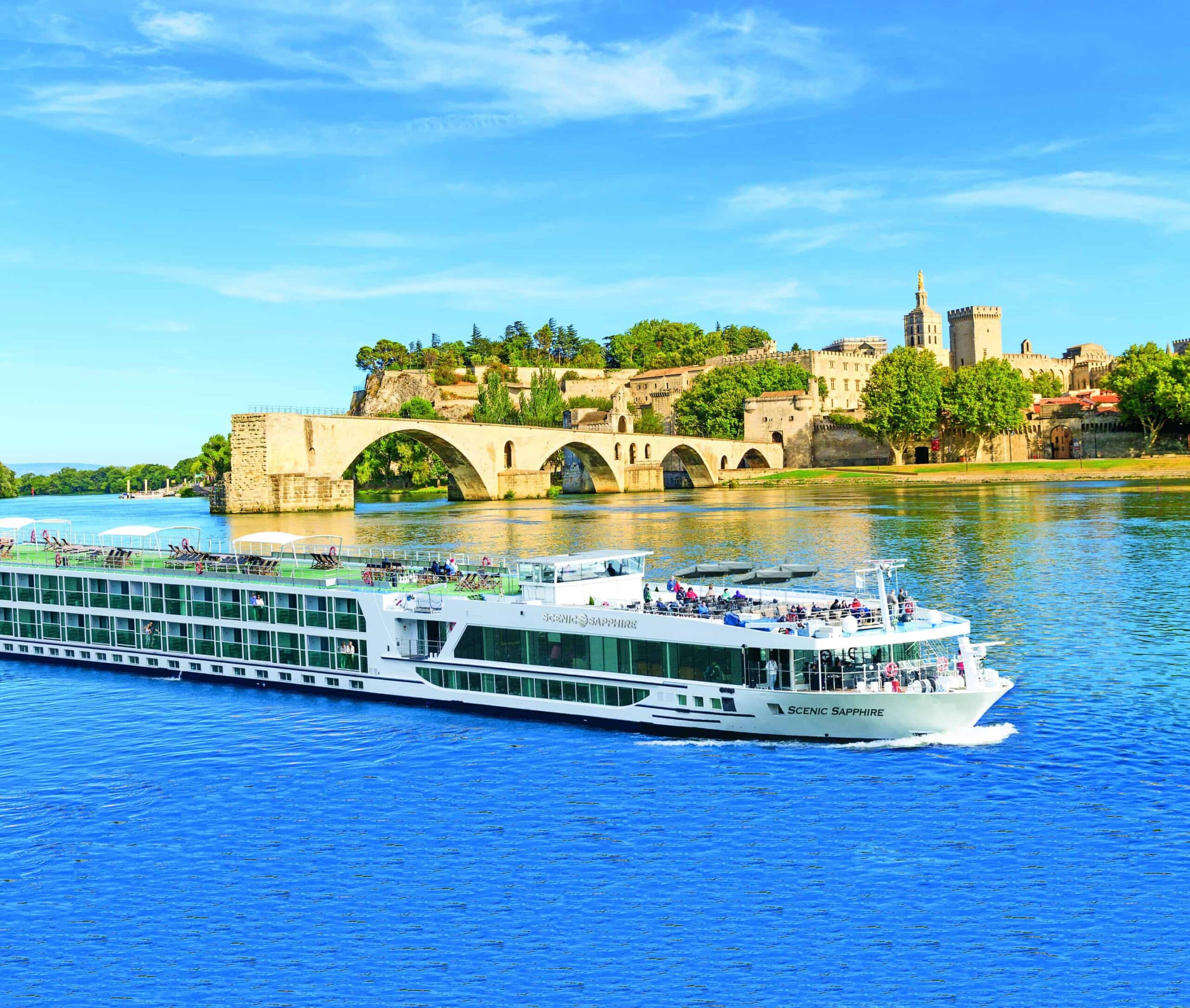 Joyeuse Bastille: Celebre con los itinerarios de Francia hechos a mano de Scenic