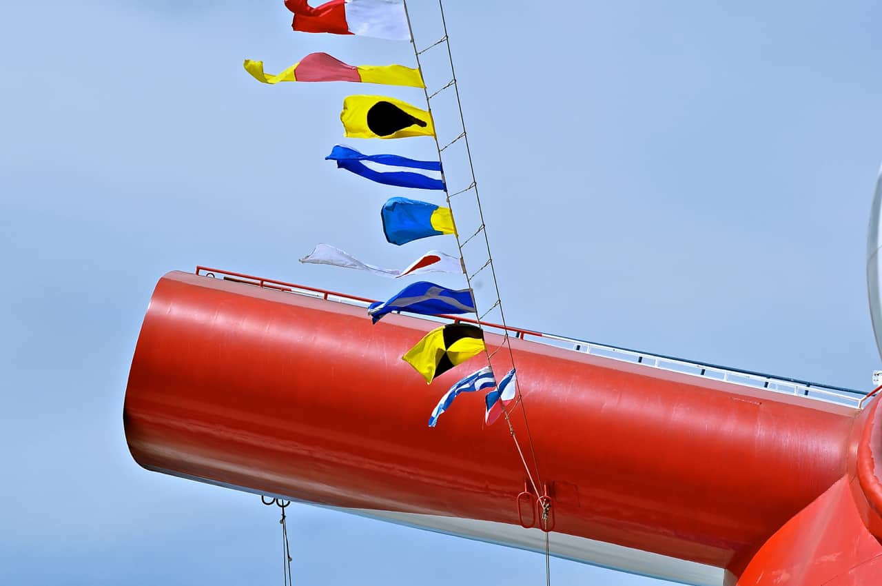 Carnival Ecstasy recibe un cambio de imagen multimillonario