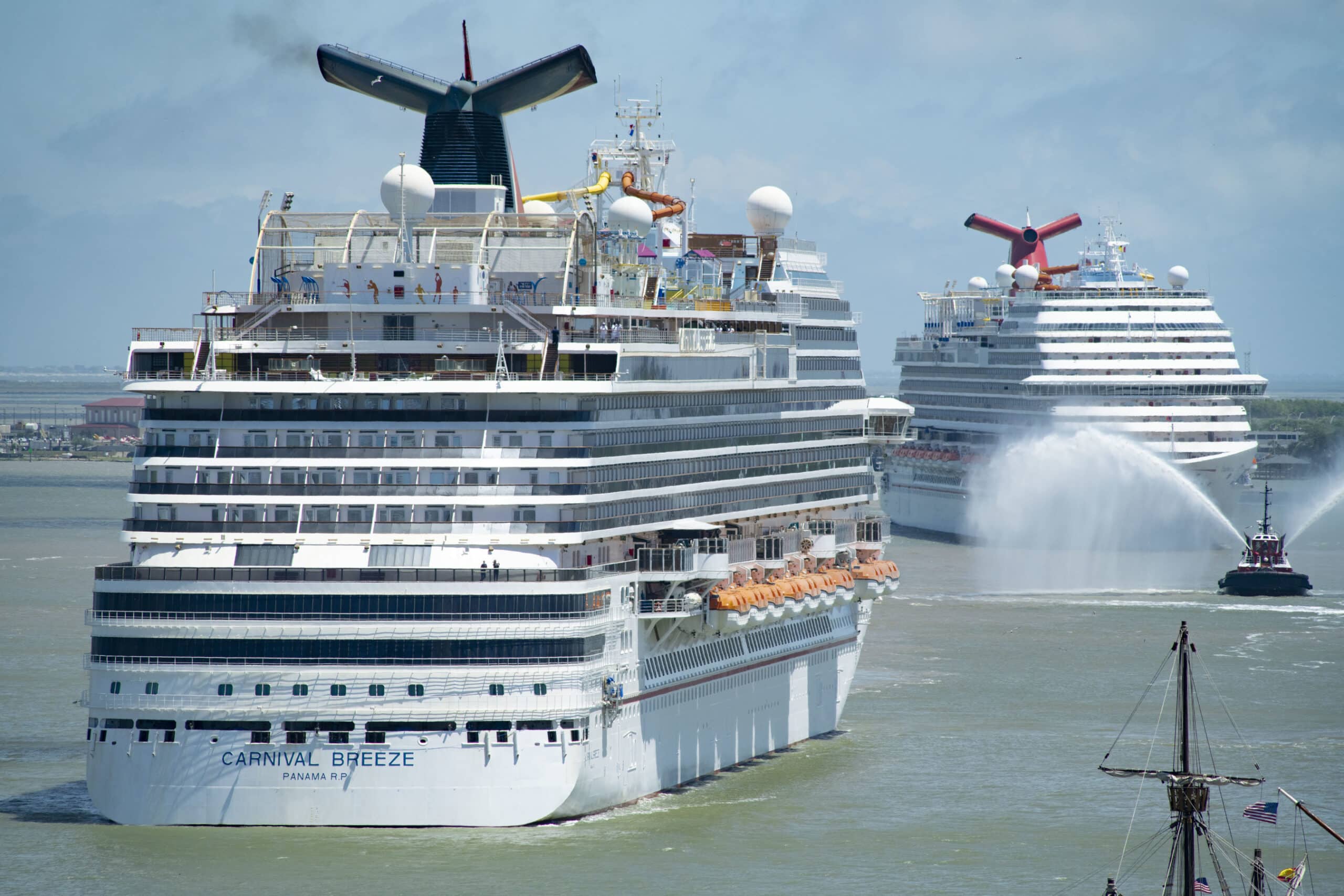 Carnival Cruise Line, la Comisión Marítima Federal y los funcionarios de Galveston celebran un mitin de reinicio del crucero en el puerto de Galveston