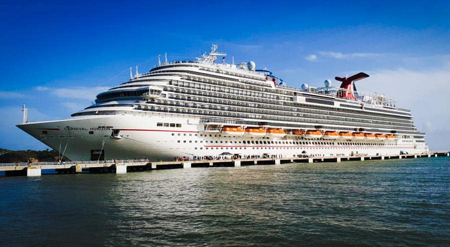 Carnival Horizon en Puerto