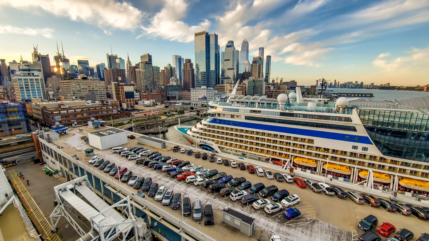 Estacionamiento de la terminal de cruceros de Manhattan: Guía del puerto de Nueva York