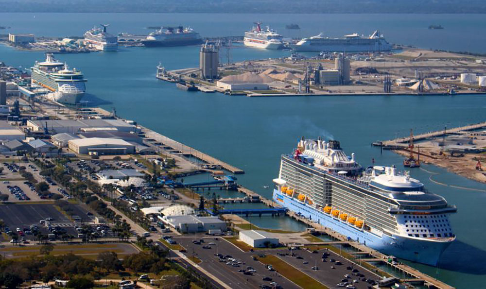 hoteles cerca de puerto canaveral
