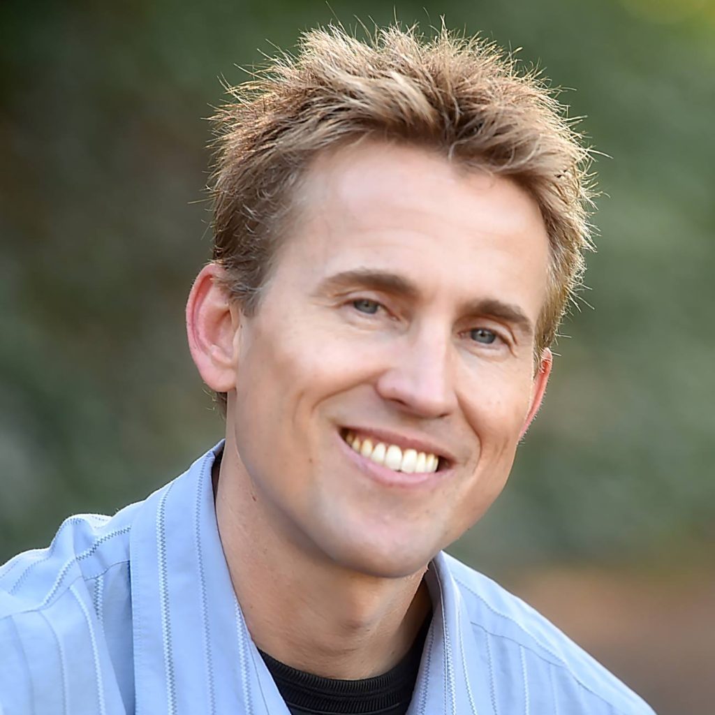 Comediante de cruceros Jason Love