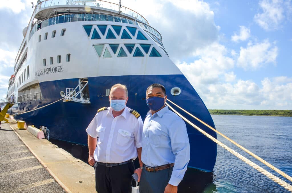 JAXPORT le da la bienvenida a Ocean Explorer para su visita al puerto de escala JAXPORT le da la bienvenida a Ocean Explorer para visitar el puerto de escala | 13