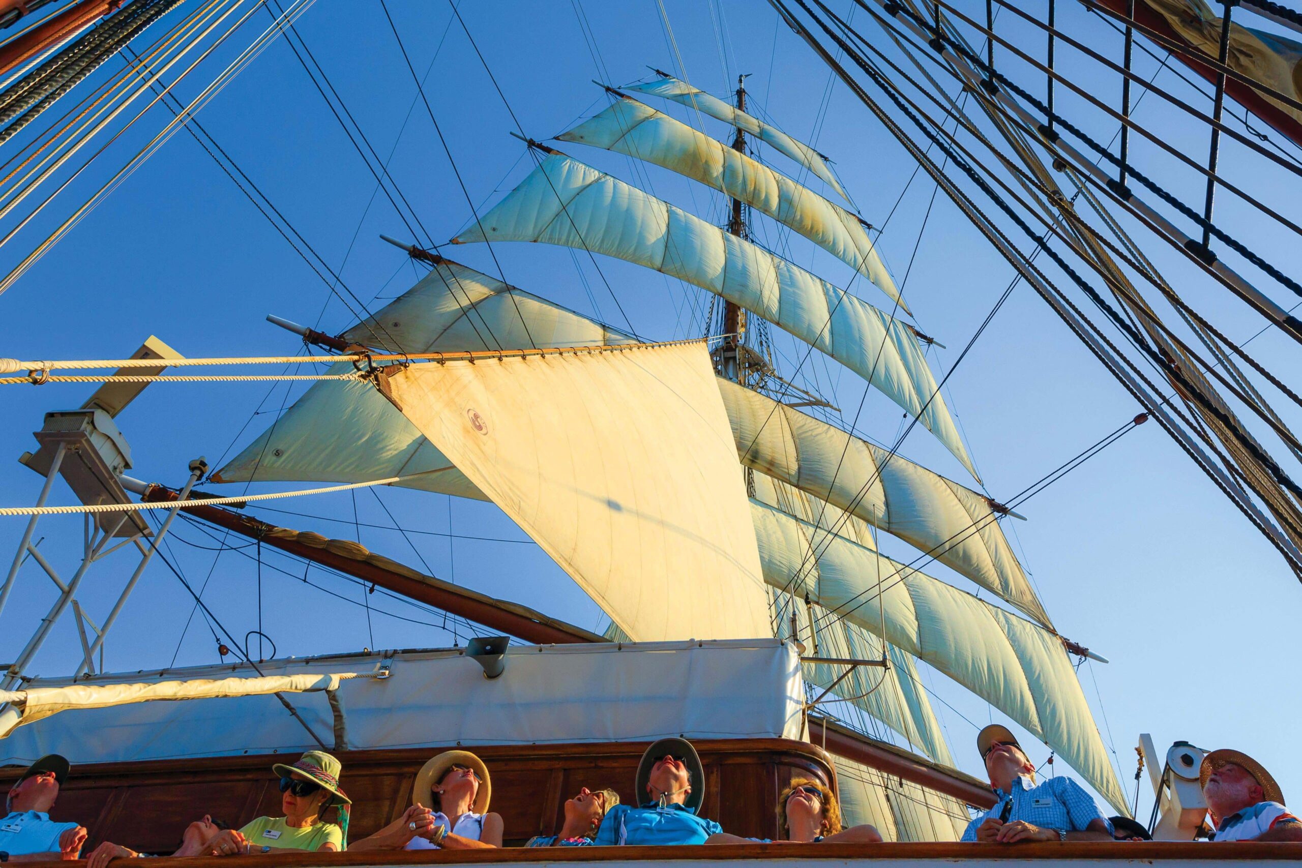 Linblad Expeditions anuncia dos nuevos itinerarios a bordo del histórico velero Sea Cloud