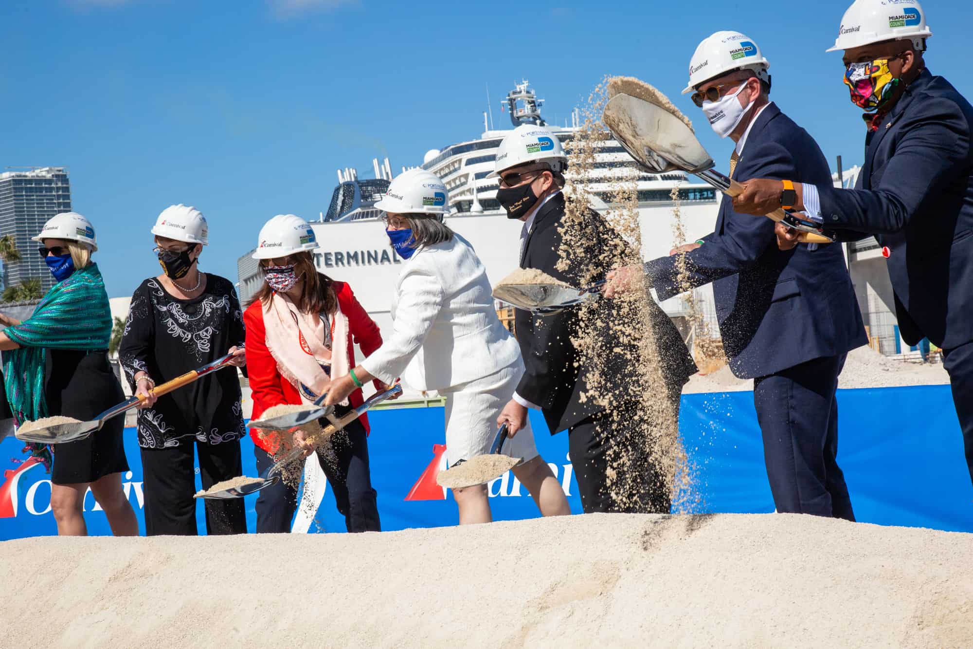 Carnival Cruise Line y PortMiami celebran la inauguración de nuevas terminales