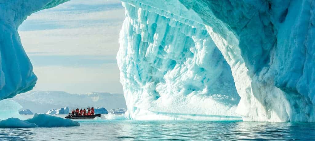 Por qué sus próximas vacaciones deberían ser un crucero de lujo por el Ártico