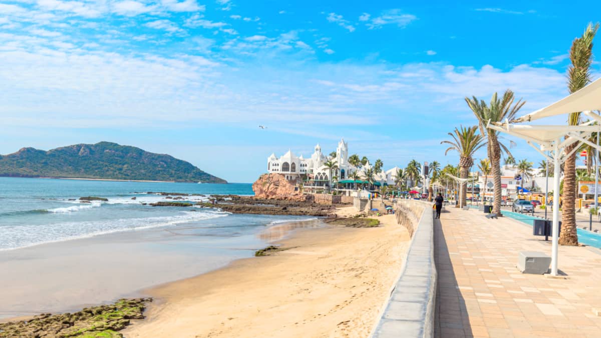Tu guía de las mejores playas de Mazatlán